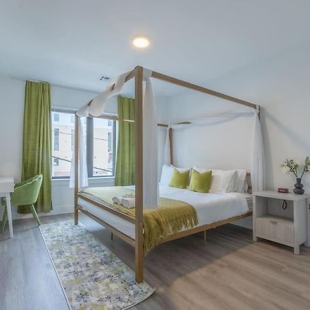 2 Bedroom 2 Bath Suite, Near American Dream And The Airport, Free Parking, King Bed And 2 Queen Beds, Washer And Dryer Orange Bagian luar foto