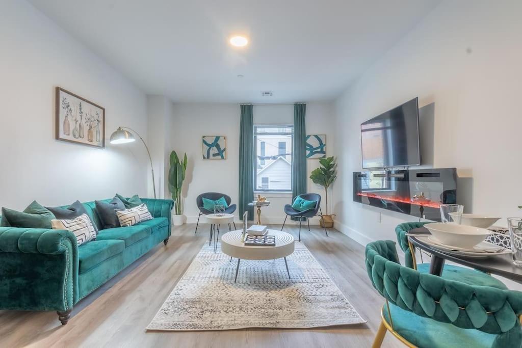 2 Bedroom 2 Bath Suite, Near American Dream And The Airport, Free Parking, King Bed And 2 Queen Beds, Washer And Dryer Orange Bagian luar foto